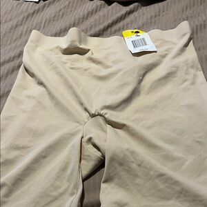 Maidenform Nude/Beige Shapewear High-Waist Shorts